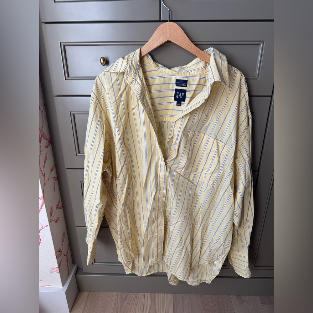 GAP Yellow and Blue Striped Shirt